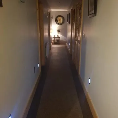 Amazing 3 Bed Sleeps 10 Meadow View House Omeath Дом отдыха *